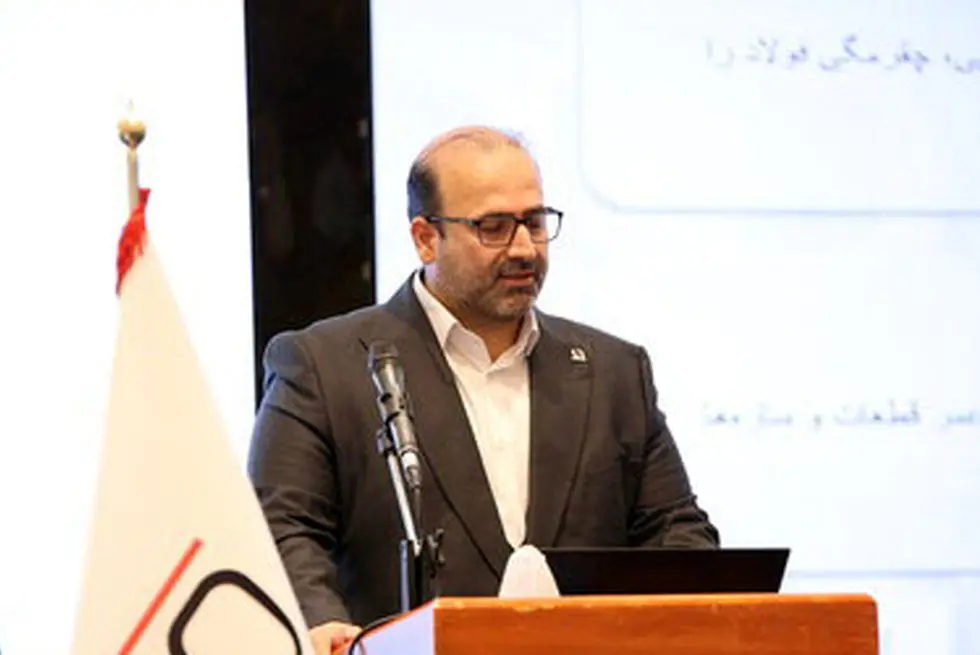 نایب‌رئیس انجمن تولیدکنندگان فولاد ایران و مدیرعامل شرکت فولاد خوزستان مطرح کرد؛
دوراهی استراتژیک فولاد ایران