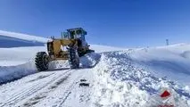 صبانور در کنار مردم کرانی؛ برف‌روبی و امدادرسانی به جاده‌های روستایی بیجار​