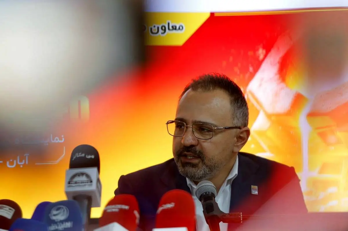 نرخ تسعیر ارز و کارت‌های بازرگانی؛ فشار مضاعف بر فولادسازان