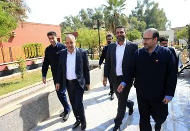 در راستای تعامل سازنده میان صنعت و مدیریت شهری؛
فرماندار اهواز با مدیرعامل گروه فولاد خوزستان دیدار نمود