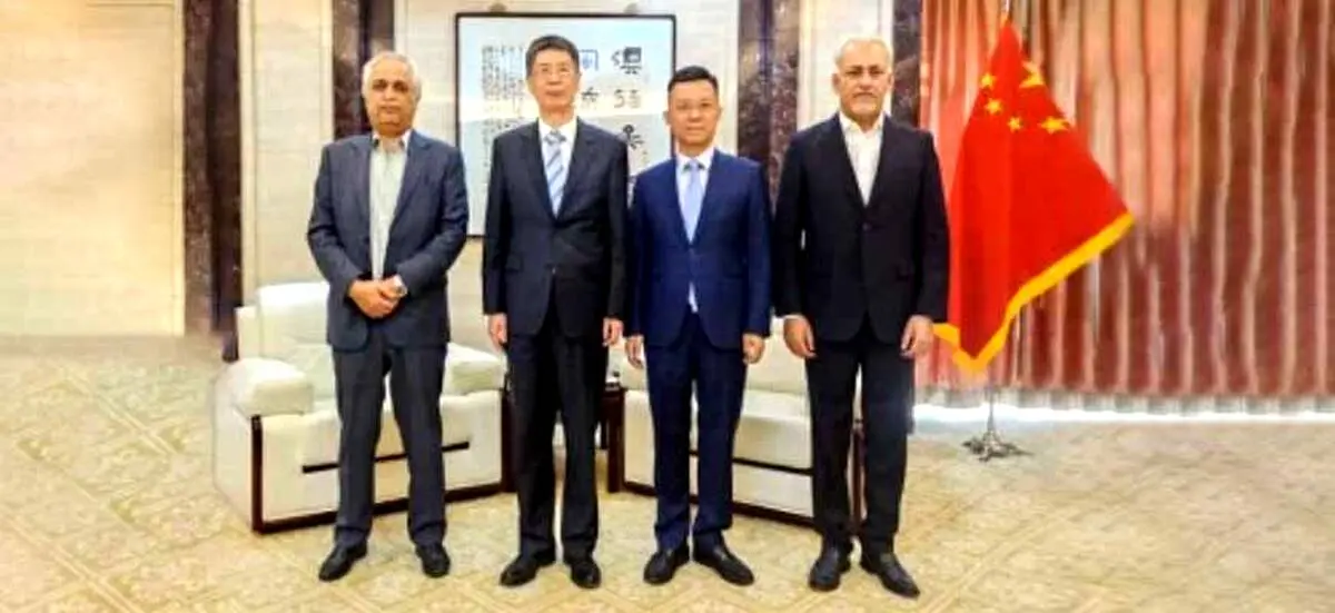 ملاقات مدیران عامل صنایع خودروسازی و سازمان عمران کرمان با سفیر چین