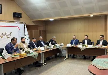 بیمه البرز در مسیر توسعه؛ برگزاری آئین تکریم و معارفه اعضای هیأت مدیره با نگاهی به دستاوردهای گذشته و اهداف آینده