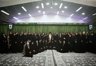 دیدار نماینده ولی‌فقیه در خراسان رضوی با بانوان مسئول رسانه‌های مشهد

