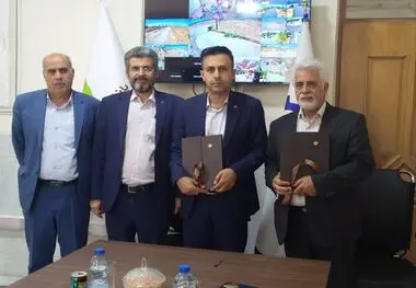 امضای تفاهم‌نامه همکاری بانک قرض‌الحسنه مهر ایران با شهرک صنعتی دهق برای توسعه خدمات مالی به بیش از ۵۰۰ واحد تولیدی و صنفی