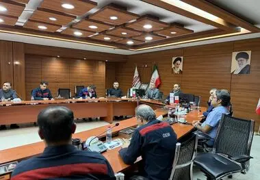 برگزاری جلسه کمیته بحران شرکت فولاد اکسین خوزستان با تأکید بر آرامش پایدار، آمادگی کامل و تداوم ایمن تولید