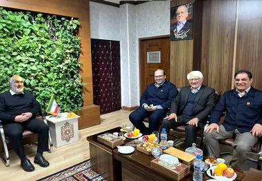 دیدار مدیرعامل با استاندار خوزستان و ارائه گزارش طرح‌های ملی شرکت