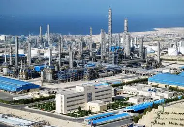 روایت «جهان اقتصاد» از پتروپالایشگاه‌ها و نبرد با خام‌فروشی
پتروپالایشگاه‌ها در عصر گذار انرژی