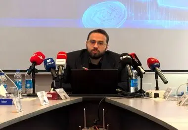 محمدمهدی الحسینی، مدیرعامل گروه رسانه‌ای ، اعلام کرد:
رمز آتی فضای گفت‌وگو را جایگزین تصمیم‌گیری پشت درهای بسته می‌کند