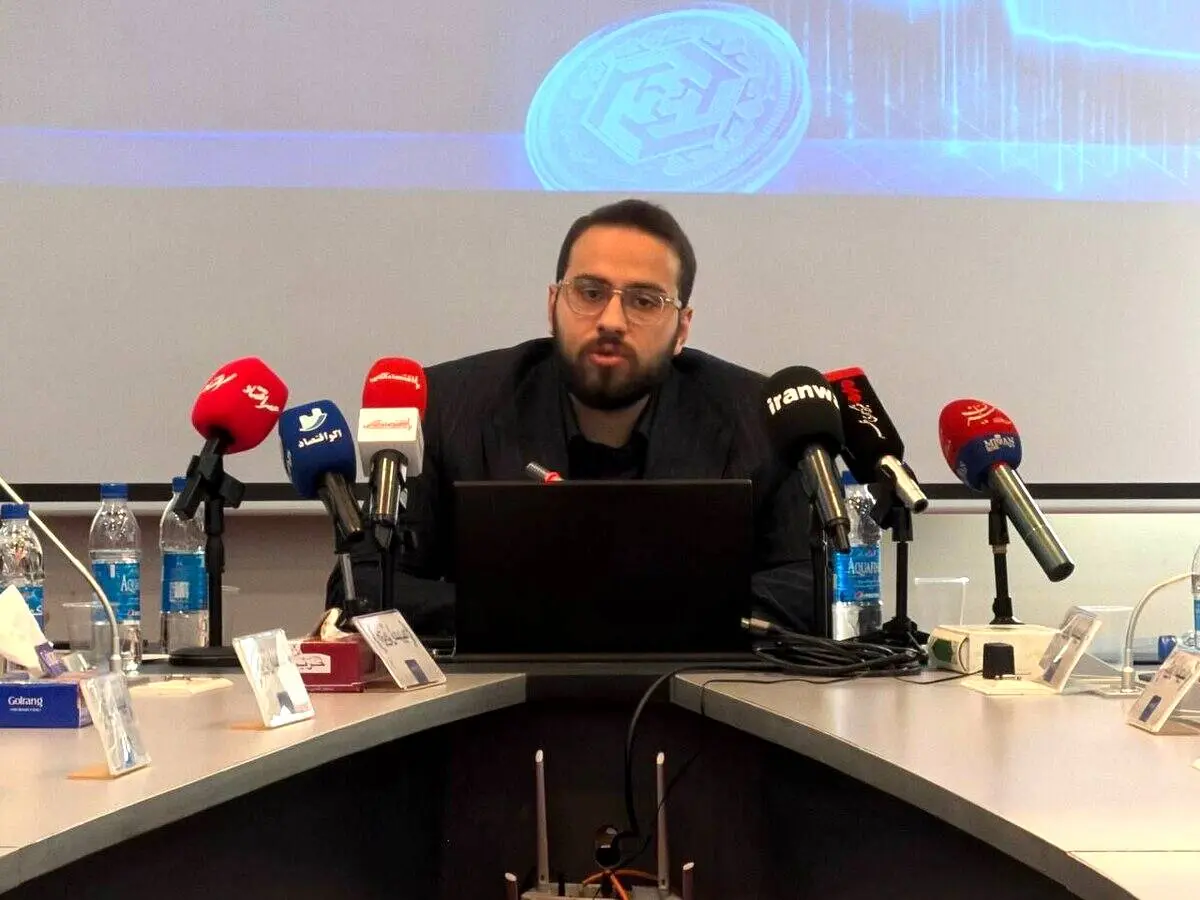 محمدمهدی الحسینی، مدیرعامل گروه رسانه‌ای ، اعلام کرد:
رمز آتی فضای گفت‌وگو را جایگزین تصمیم‌گیری پشت درهای بسته می‌کند