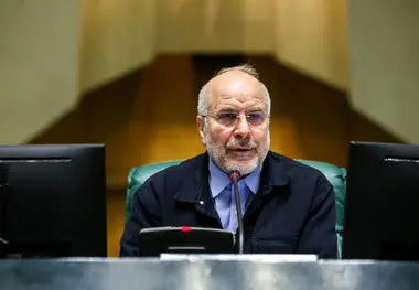 رئیس مجلس بودجه سال ۱۴۰۵ را ابلاغ کرد

