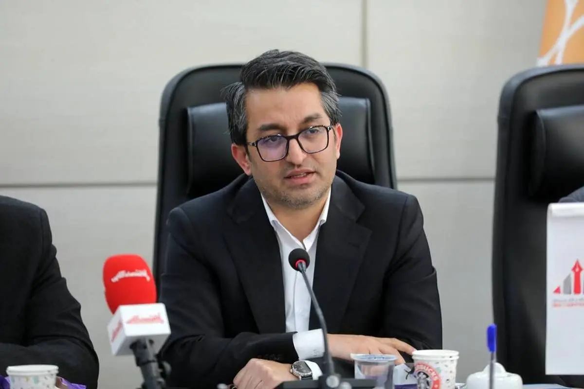 معاون نظارت بر بورس‌ها و ناشران سازمان بورس و اوراق بهادار
پذیرش سازوکار بازار پیش‌نیاز توسعه ابزارهای تامین مالی برای حل ناترازی انرژی است