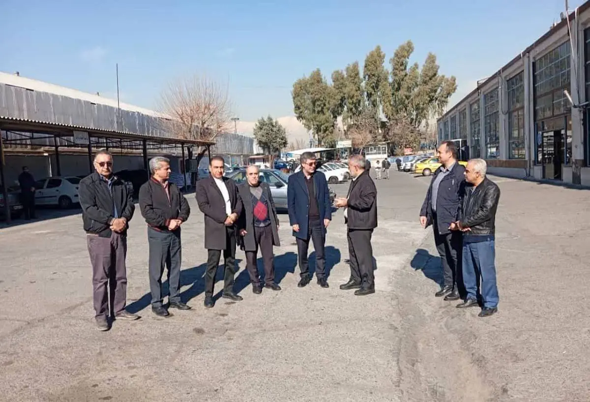 در بازدید علی جباری از شعبه بعثت عنوان شد؛ 
بیمه ایران، نماد خدمت‌رسانی بدون وقفه
