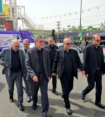 حضور دکتر علی جباری، مدیران و کارکنان بیمه ایران در مراسم تشییع امام شهید