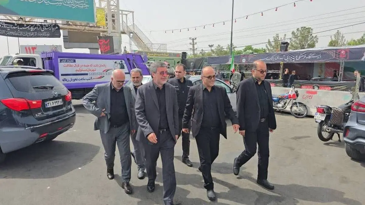 حضور دکتر علی جباری، مدیران و کارکنان بیمه ایران در مراسم تشییع امام شهید