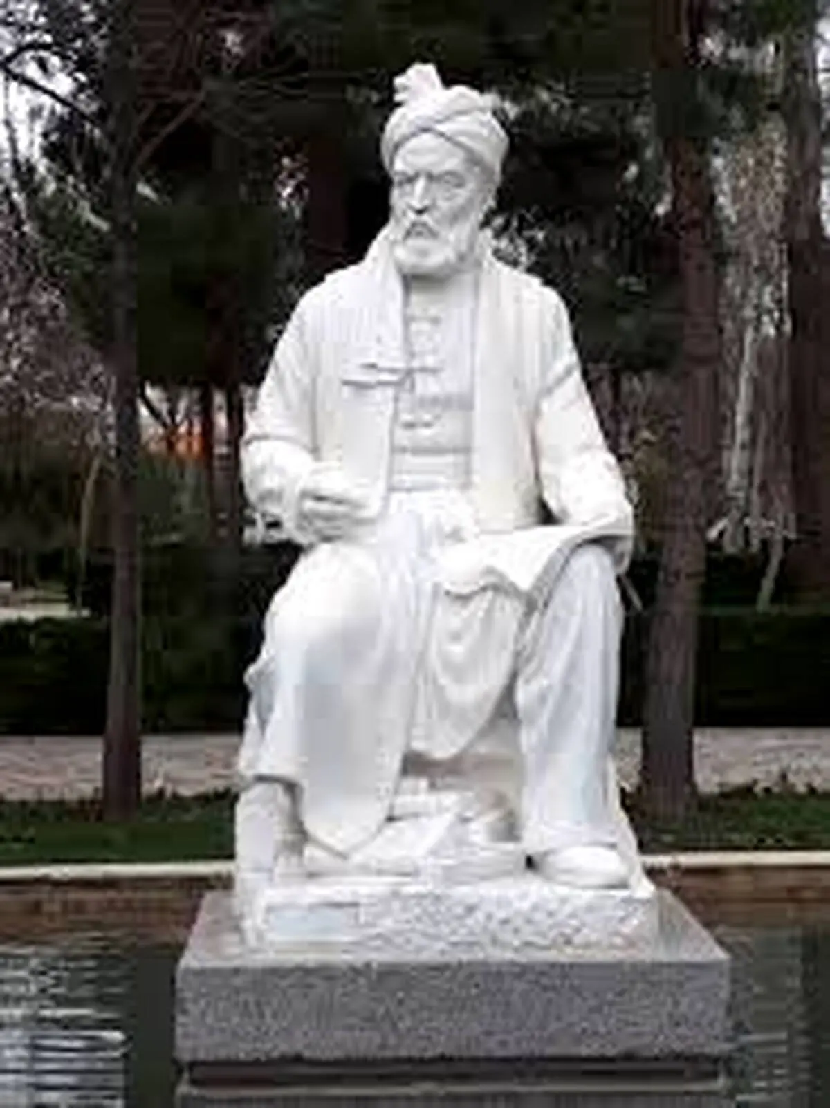 فردوسی شوخی نیست!