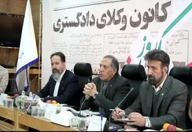 
 
خدشه به استقلال وکلا موجب خدشه‌دار شدن اعتماد مردم به حاکمیت و نظام قضایی است