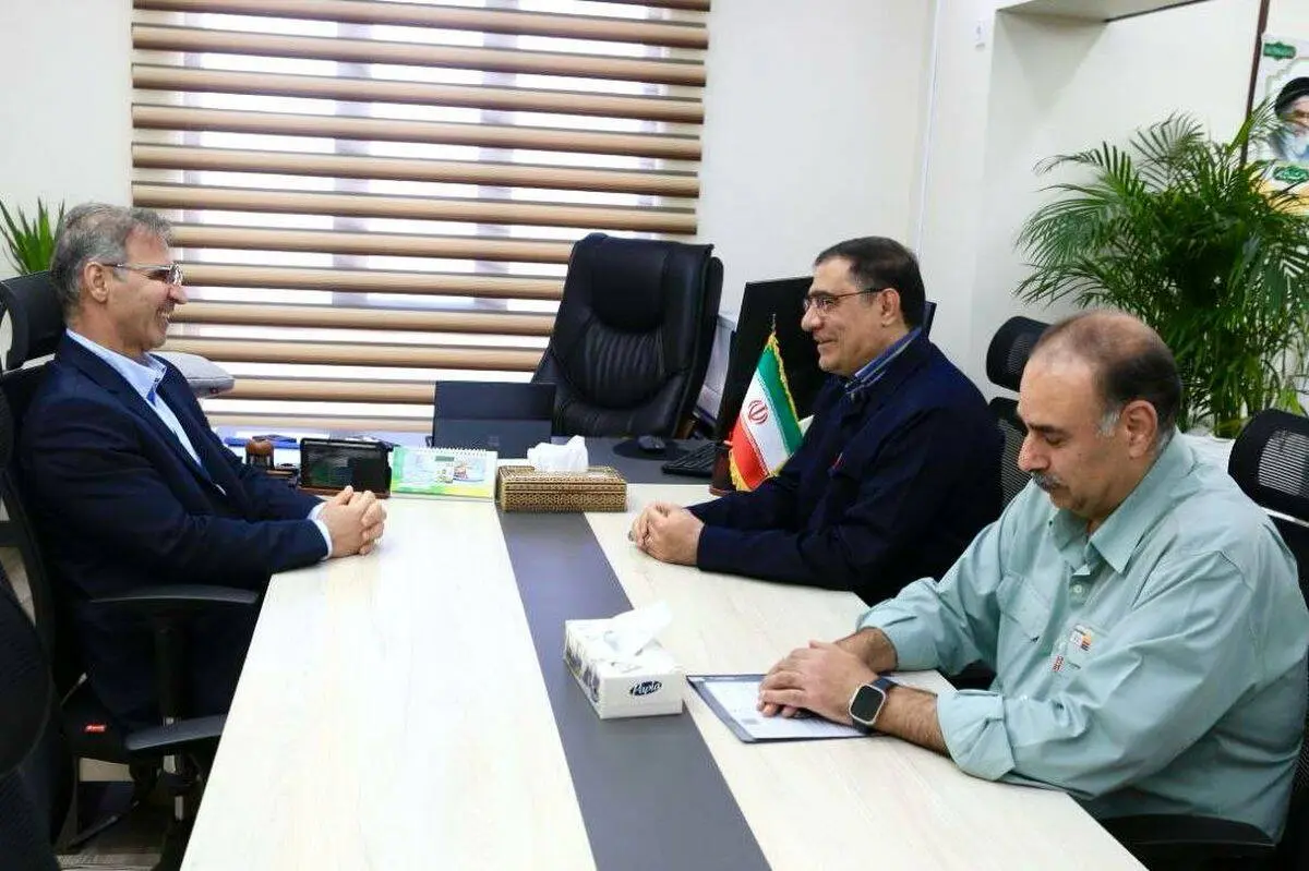 دیدار قائم مقام مدیرعامل فولاد خوزستان با مدیرکل حفاظت از محیط زیست خوزستان


