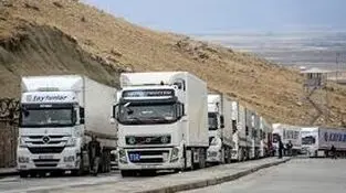 مطالبه پرداخت به‌موقع کرایه رانندگان کامیون پیگیری می‌شود