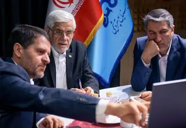 عارف: صنایع آسیب‌دیده با به‌روزترین فناوری‌ها بازسازی می‌شود/ تشکیل کار گروه ویژه سلامت
