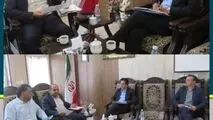 در دیدار معاون هماهنگی برق شهرستان ها با فرماندار انار تاکید شد:
 تسریع در اجرای نیروگاه‌های خورشیدی با تعیین تکلیف زمین‌ها