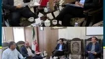 در دیدار معاون هماهنگی برق شهرستان ها با فرماندار انار تاکید شد:
 تسریع در اجرای نیروگاه‌های خورشیدی با تعیین تکلیف زمین‌ها