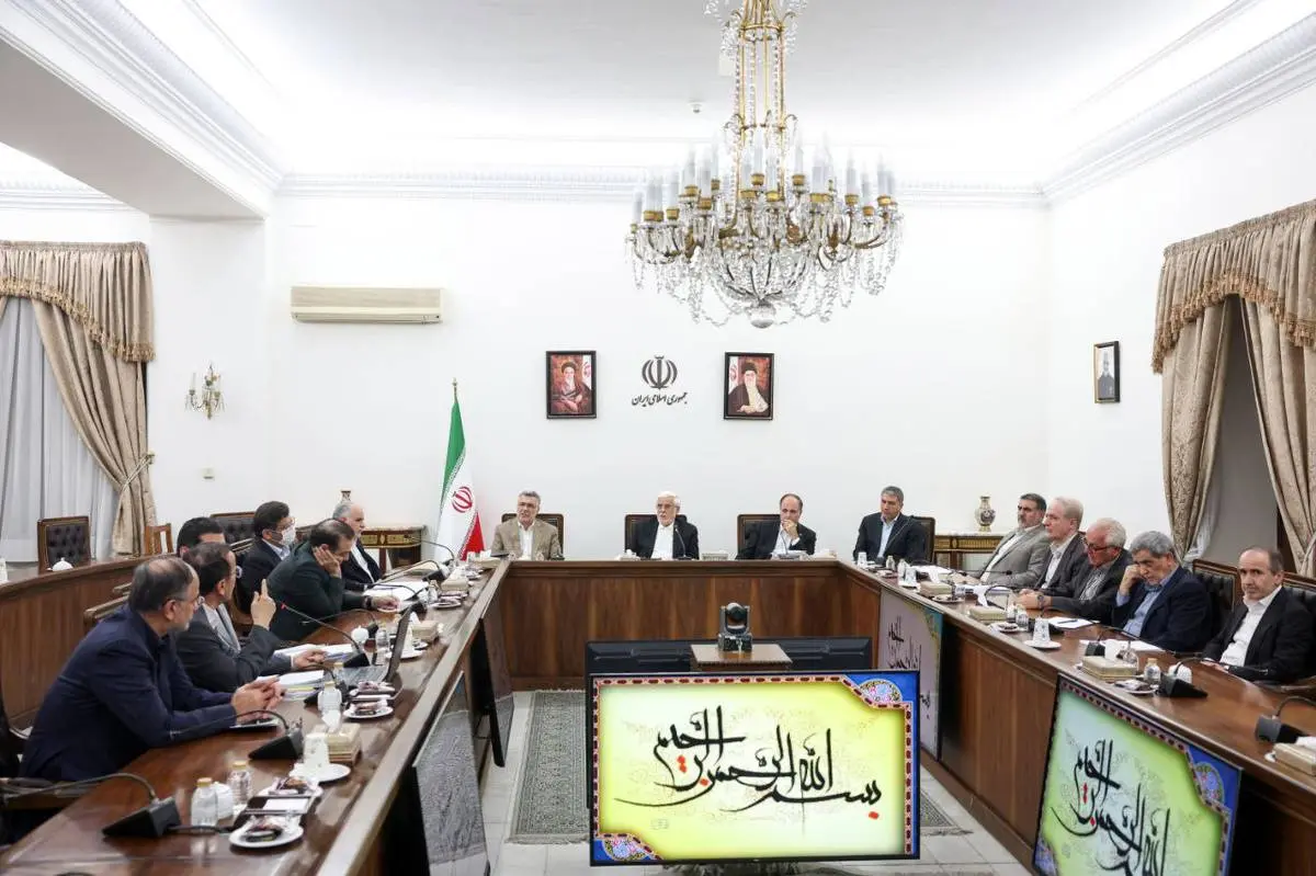 دولت حساسیت‌های لازم برای مقابله با بیماری‌های دامی را دارد/واکسن یک کالای راهبردی است/تامین امنیت غذایی از مهمترین راهبردهای دولت است/در حال واگذاری بخشی از وظایف حاکمیتی به بخش خصوصی هستیم