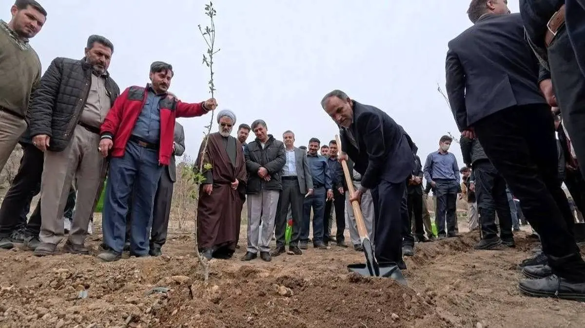 همراهی مسئولان با پویش مردمی «ریشه در وطن داریم»