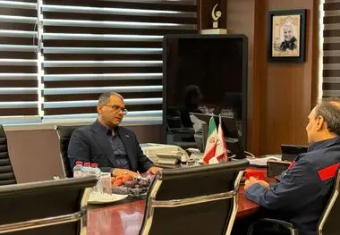 دیدار مدیرعامل شرکت فولاد اکسین خوزستان با شهردار منطقه ۸ اهواز