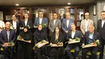 تجلیل مدیرعامل بیمه البرز از پزشکان معتمد به مناسبت روز پزشک