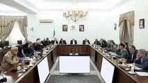 معاون اول رئیس‌جمهور در جلسه شورای عالی آب:
مدیران به آب به عنوان یک مسئله استانی، منطقه‌ای و بخشی نگاه نکنند/ مسئله آب را با مشارکت مردم ساماندهی می‌کنیم/ به بازنگری جدی برای اصلاح الگوی کشت نیاز داریم/ اقدامات ضربتی برای کاهش مصرف را از همین امروز شروع