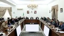 معاون اول رئیس‌جمهور در جلسه شورای عالی آب:
مدیران به آب به عنوان یک مسئله استانی، منطقه‌ای و بخشی نگاه نکنند/ مسئله آب را با مشارکت مردم ساماندهی می‌کنیم/ به بازنگری جدی برای اصلاح الگوی کشت نیاز داریم/ اقدامات ضربتی برای کاهش مصرف را از همین امروز شروع