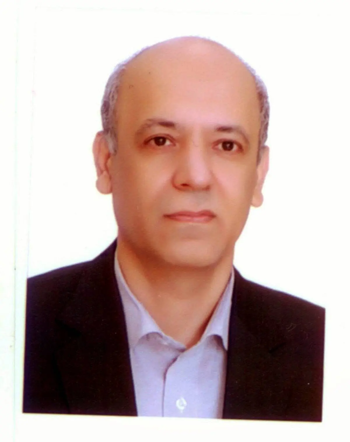 نگاهی به نقش حکمیتی صنعت پتروشیمی در تعیین قیمت سرویسهای جانبی 
آیا آب و برق (سرویسهای جانبی) مصرفی صنعت پتروشیمی گران است یا ارزان