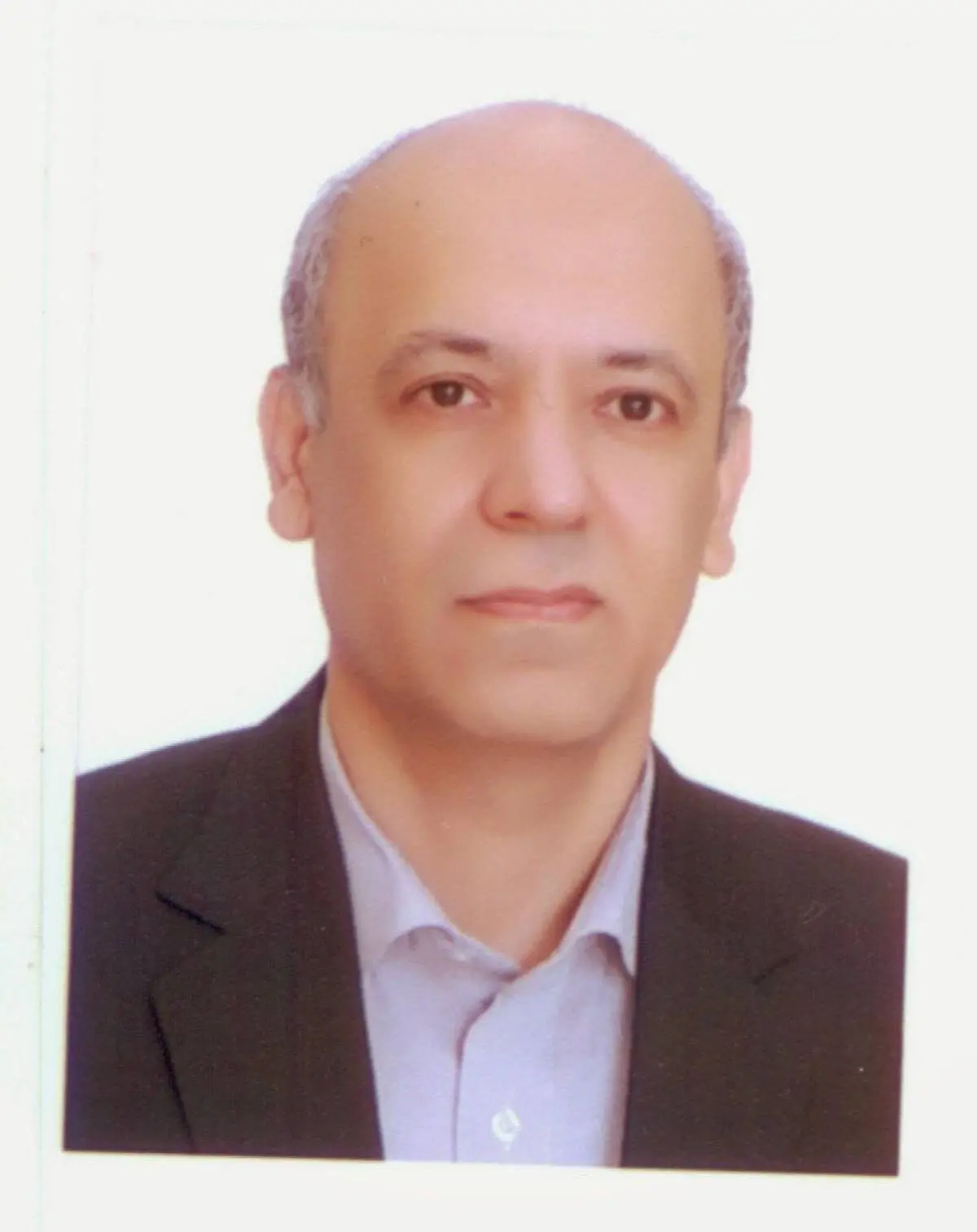 نگاهی به نقش حکمیتی صنعت پتروشیمی در تعیین قیمت سرویسهای جانبی 
آیا آب و برق (سرویسهای جانبی) مصرفی صنعت پتروشیمی گران است یا ارزان