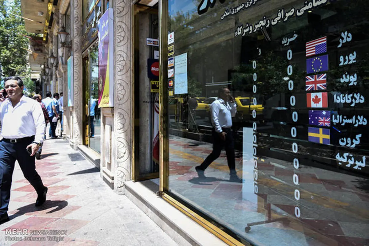 در گفتگو با جهان اقتصاد مطرح شد:
دلار چرا افسار پاره کرد؟