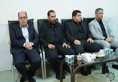   نماینده ولی‌فقیه در استان و امام جمعه بوشهر:
پتروشیمی خارگ  به مرکز تولید و قطب پتروشیمی کشور تبدیل شود
