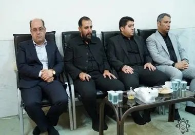   نماینده ولی‌فقیه در استان و امام جمعه بوشهر:
پتروشیمی خارگ  به مرکز تولید و قطب پتروشیمی کشور تبدیل شود