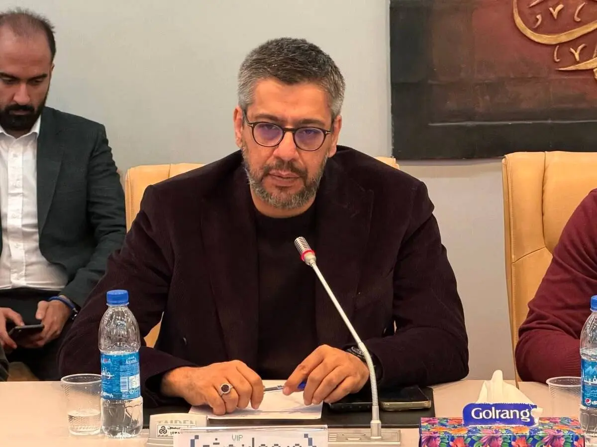 انتقاد مدیرعامل او ام پی فینکس از روند رگولاتوری در نشست خبری دومین رویداد ملی رمز آتی:
یک سال است درگاه صرافی‌های ارز دیجیتال بسته مانده/ صرافی‌های رمزارز شفاف‌ترین نقطه بازارند