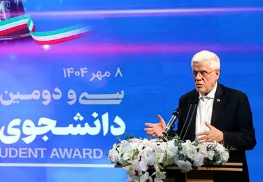 معاون اول رئیس‌جمهور در سی و دومین جشنواره دانشجوی نمونه کشوری:
ظرفیت مردم، دانشمندان و جوانان برجسته و علمی کشور، اجرایی کردن فعل «می‌توانیم» است/ جنگ ۱۲ روزه وزن‌کشی علم و فناوری بود/رفع دغدغه‌های دانشگاه‌ها باید جز اقدامات راهبردی باشد/ امروز فرصت ت