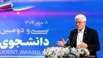 معاون اول رئیس‌جمهور در سی و دومین جشنواره دانشجوی نمونه کشوری:
ظرفیت مردم، دانشمندان و جوانان برجسته و علمی کشور، اجرایی کردن فعل «می‌توانیم» است/ جنگ ۱۲ روزه وزن‌کشی علم و فناوری بود/رفع دغدغه‌های دانشگاه‌ها باید جز اقدامات راهبردی باشد/ امروز فرصت ت