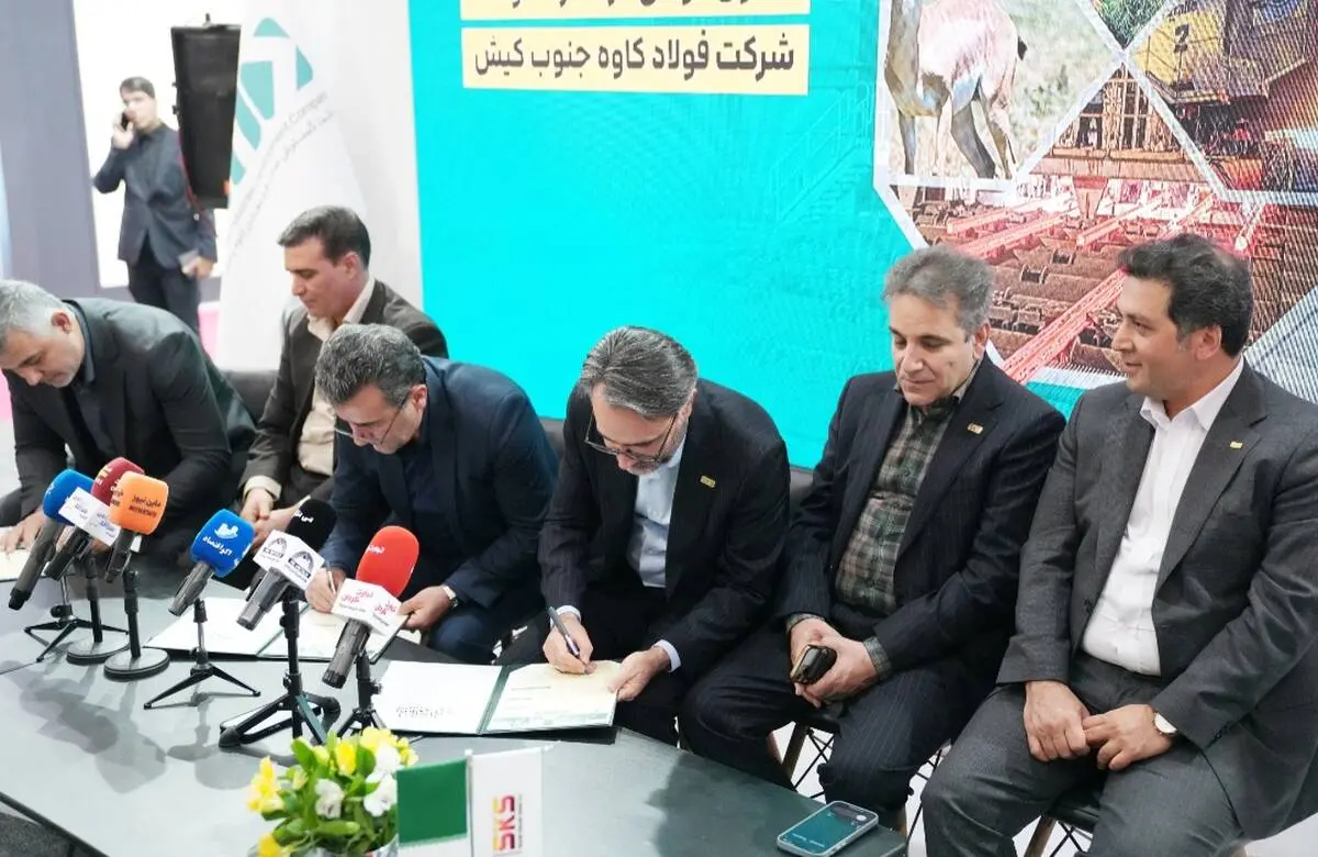    
 حاتمی: ما قصد داریم در صنعت فولاد  از داده،درآمد کسب کنیم  