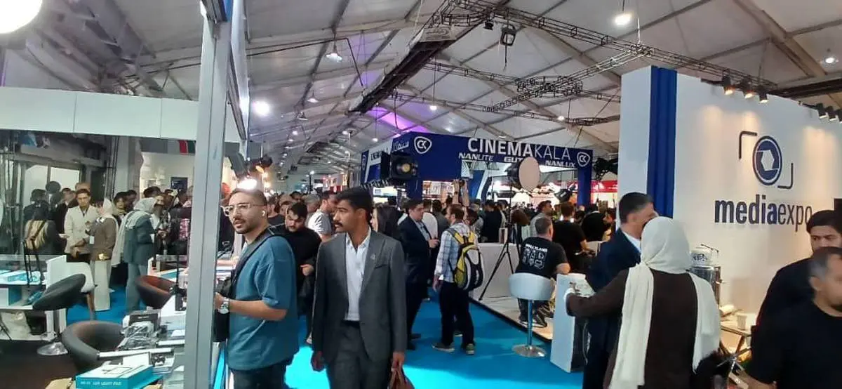 با حضور مقاماتی از دولت و مجلس
گشایش نخستین نمایشگاه تخصصی صنعت تصویر، صدا و تبلیغات ایران