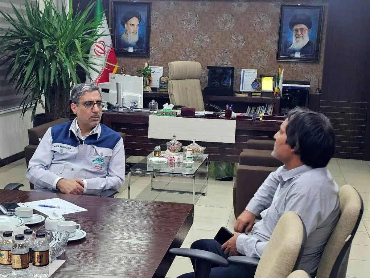 علی رسولیان: رفع دغدغه کارگران فولاد سنگان از اولویتهای ماست