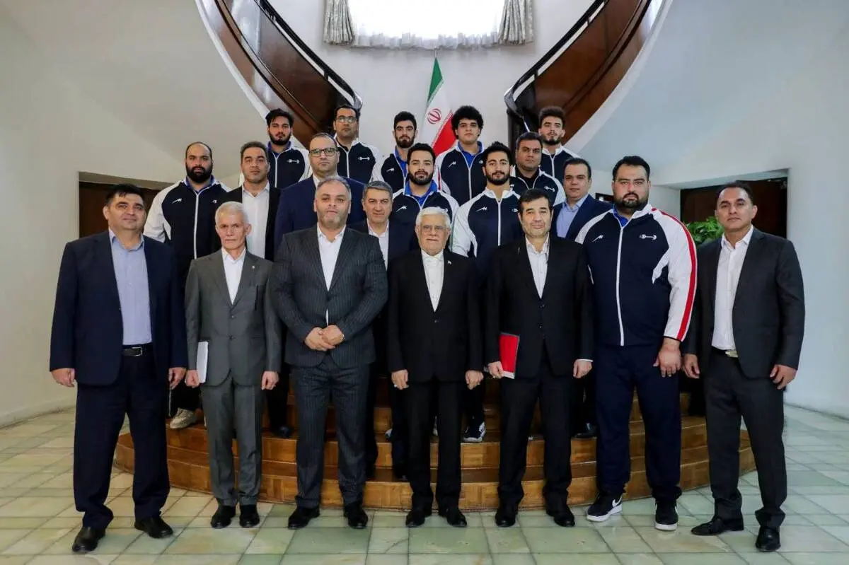 معاون اول رئیس‌جمهور قهرمانی تیم ملی وزنه برداری ایران را تبریک گفت؛دولت وفاق ملی به شما پهلوانان ایران زمین افتخار می کند