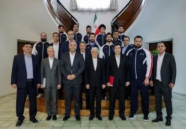 معاون اول رئیس‌جمهور قهرمانی تیم ملی وزنه برداری ایران را تبریک گفت؛دولت وفاق ملی به شما پهلوانان ایران زمین افتخار می کند