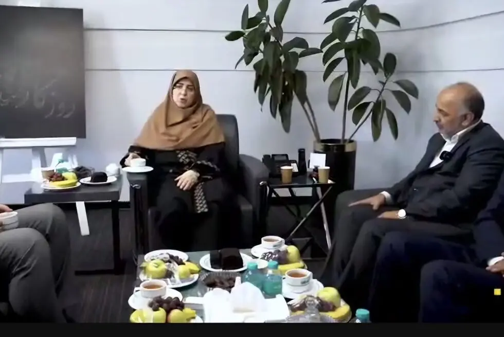 کسب رتبه اول بیمه دی کار بسیار سختی است