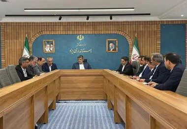 بررسی ظرفیت‌های بانکی و اقتصادی یزد و اردکان در ادامه سفر مدیرعامل پست‌بانک ایران