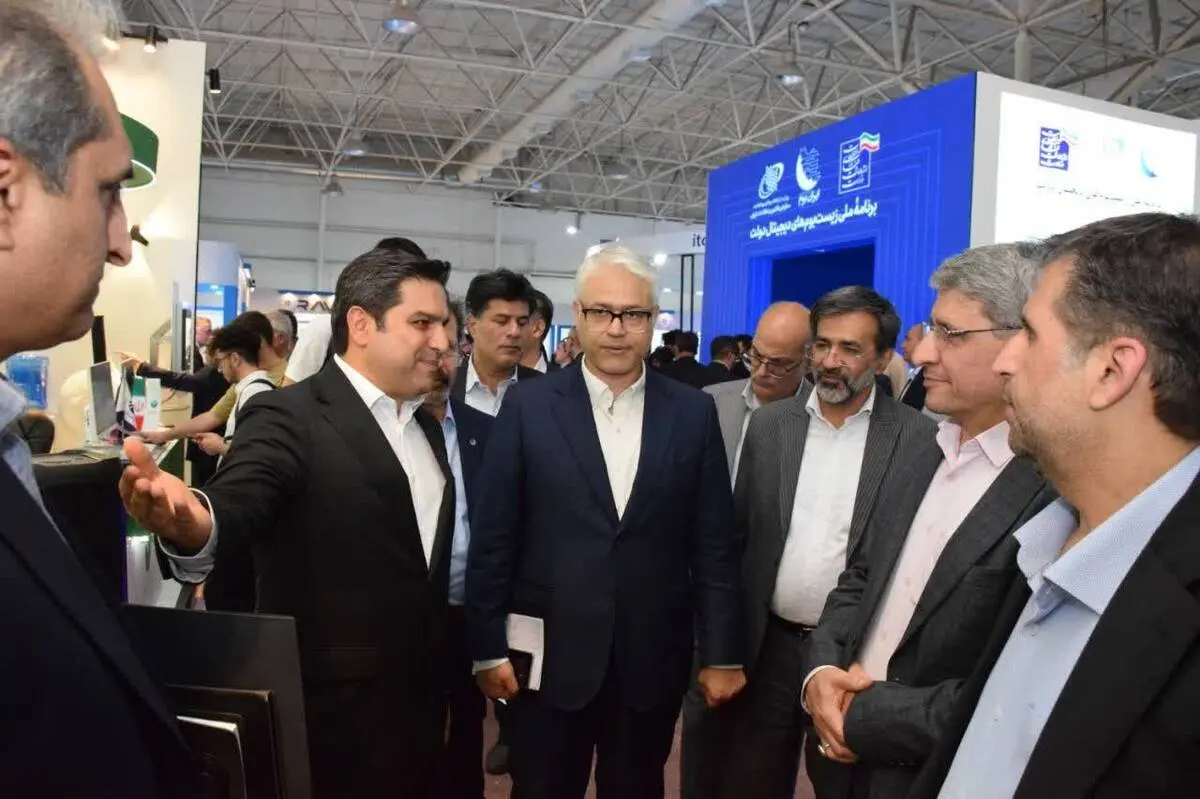 تشریح اقدامات، دستاوردها و برنامه‌های پست بانک ایران در دیدار و گفتگوی دکتر بنائیان مدیرعامل بانک با معاونین وزارت ارتباطات و فناوری اطلاعات و سازمان برنامه و بودجه در نمایشگاه الکامپ 2026
