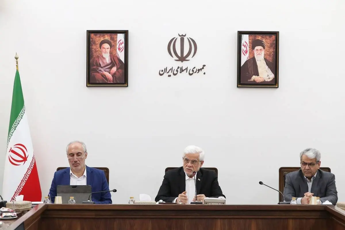 برنامه اقتصادی شرایط خاص کشور به زودی در دولت تصویب می‌شود/ راهبرد اصلی دولت چهاردهم در تدوین بودجه سال هدف‌گذاری رشد ۲ درصدی است/ تحدید تشکیلات و کاهش هزینه‌های اداری و توجه به اقشار آسیب‌پذیر و معیشت مردم در تدوین بودجه ۱۴۰۵ دیده شده است/خدمتگزاران مردم