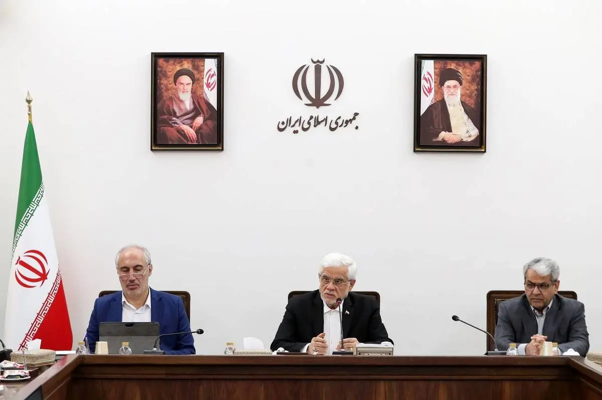 برنامه اقتصادی شرایط خاص کشور به زودی در دولت تصویب می‌شود/ راهبرد اصلی دولت چهاردهم در تدوین بودجه سال هدف‌گذاری رشد ۲ درصدی است/ تحدید تشکیلات و کاهش هزینه‌های اداری و توجه به اقشار آسیب‌پذیر و معیشت مردم در تدوین بودجه ۱۴۰۵ دیده شده است/خدمتگزاران مردم