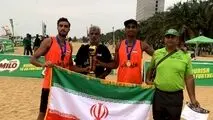 با حضور سرمربی و بازیکن فولاد هرمزگان به دست آمد؛ قهرمانی تیم والیبال ساحلی ایران در آسیای مرکزی